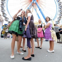 Gorące Oktoberfest, czyli dziewczyny i piwo! — 37