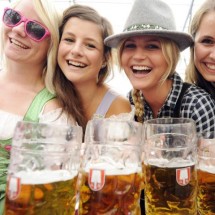 Gorące Oktoberfest, czyli dziewczyny i piwo! — 40