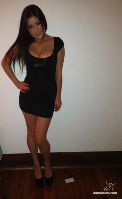 Girls in tight dresses IX - Pictures nr 24