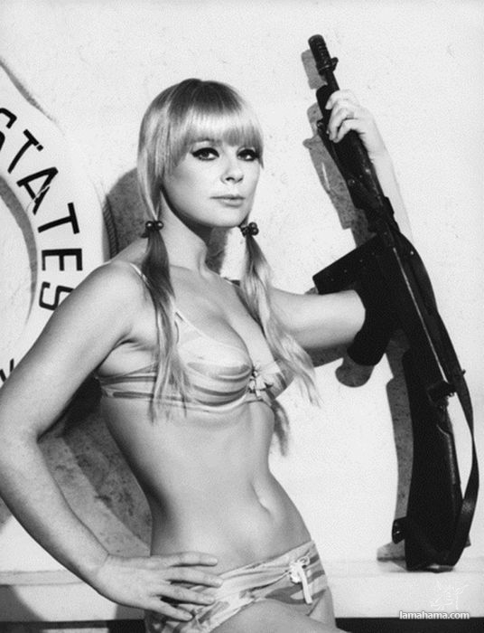 Girls with guns - Pictures nr 18