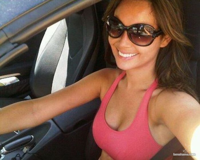 Hot girls in sports bras - Pictures nr 27