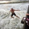 People having fun with Hurricane Irene - Pictures nr 30