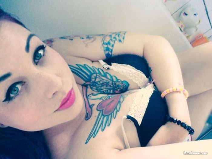 Girls with tattoos - Pictures nr 39