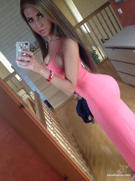 Girls in tight dresses X - Pictures nr 3