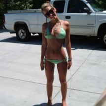 Dziewczyny w bikini — 26