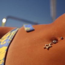 Girls with belly button rings - Pictures nr 155