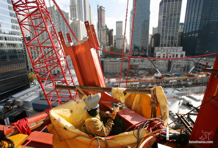 WTC Ground Zero: Before, during and 10 years later - Pictures nr 25