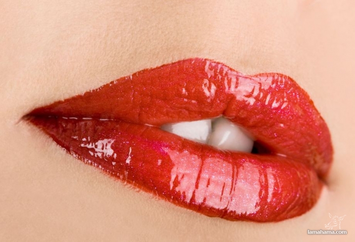 Sensual female lips - Pictures nr 12