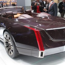 Cars and girls of Frankfurt Auto Show 2011 — 14