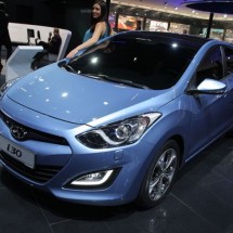 Cars and girls of Frankfurt Auto Show 2011 — 36