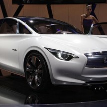 Cars and girls of Frankfurt Auto Show 2011 — 37