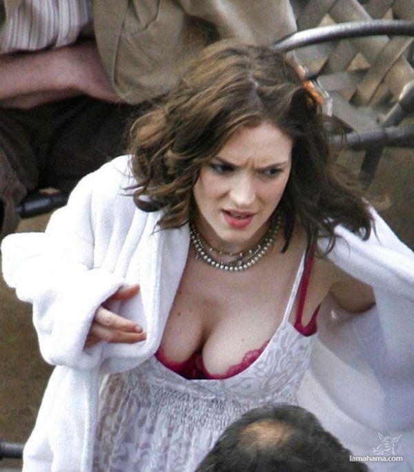 Celebrities with the breasts on top - Pictures nr 31