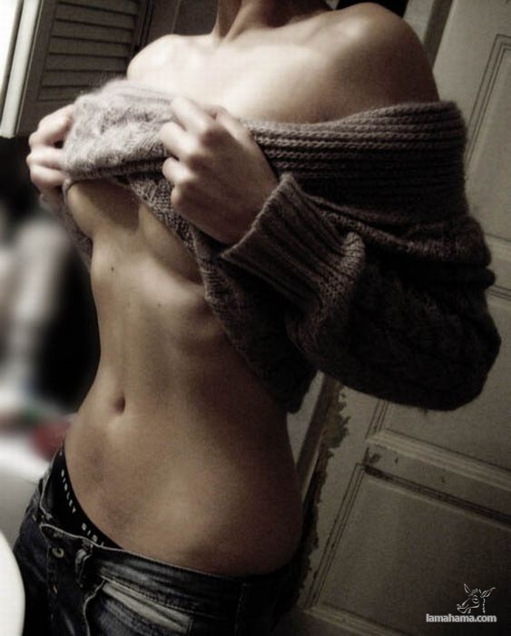 Hot girls wearing sweaters - Pictures nr 61