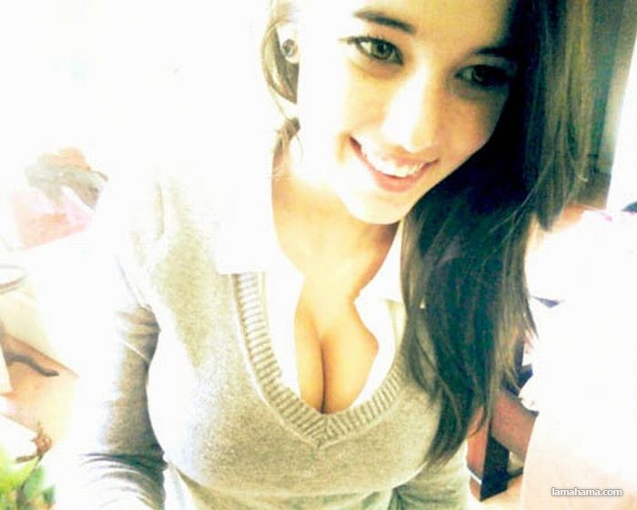 Hot girls wearing sweaters - Pictures nr 71
