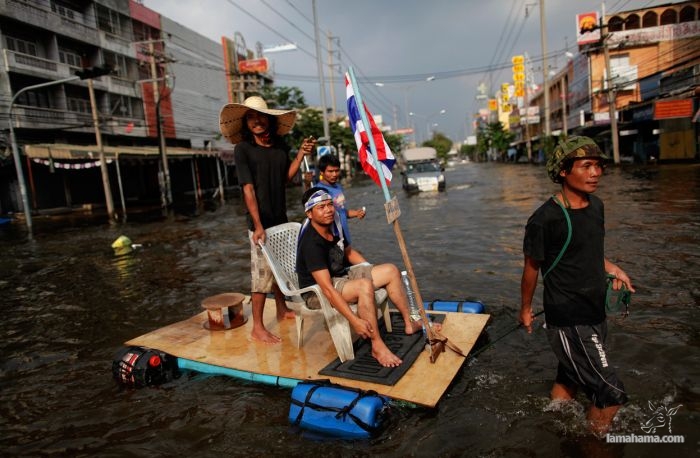 Ciekawe sposoby na powódź w Tajlandii - Zdjecie nr 23