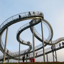 Pierwszy na świecie pieszy rollercoaster — 6