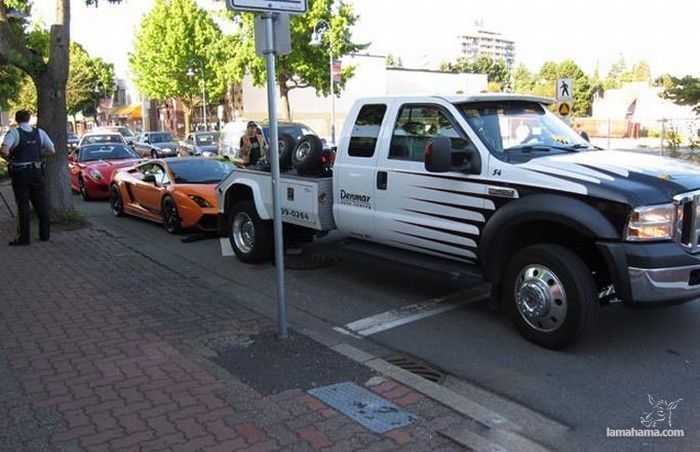 Confiscated 13 cars for racing in Vancouver - Pictures nr 26