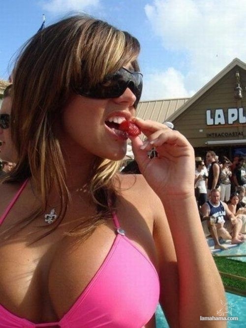 Girls with big tits - Pictures nr 50