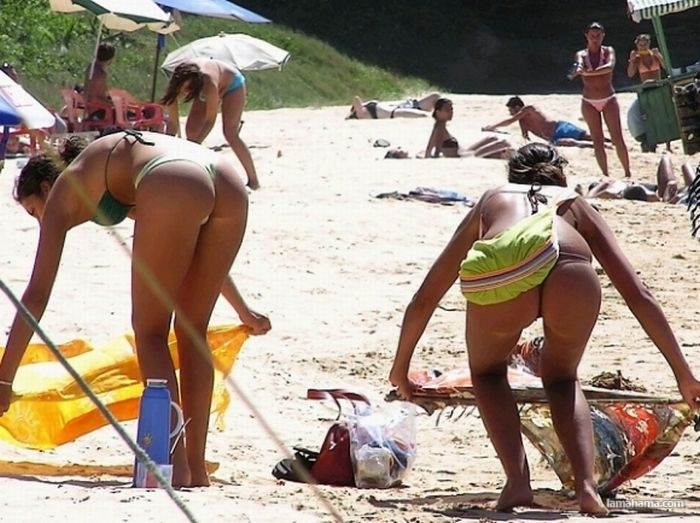 Girls from brazilian beach - Pictures nr 6