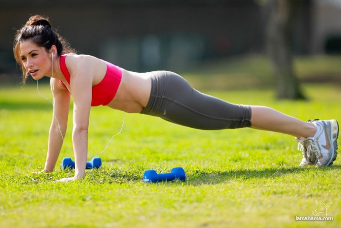 Morning workout with Sarah Shahi