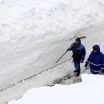 Wioska w Rumunii zasypana mega śniegiem — 18