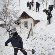 Wioska w Rumunii zasypana mega śniegiem — 30