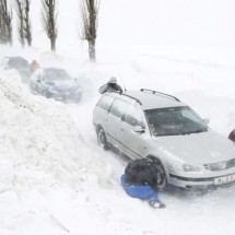 Wioska w Rumunii zasypana mega śniegiem — 5