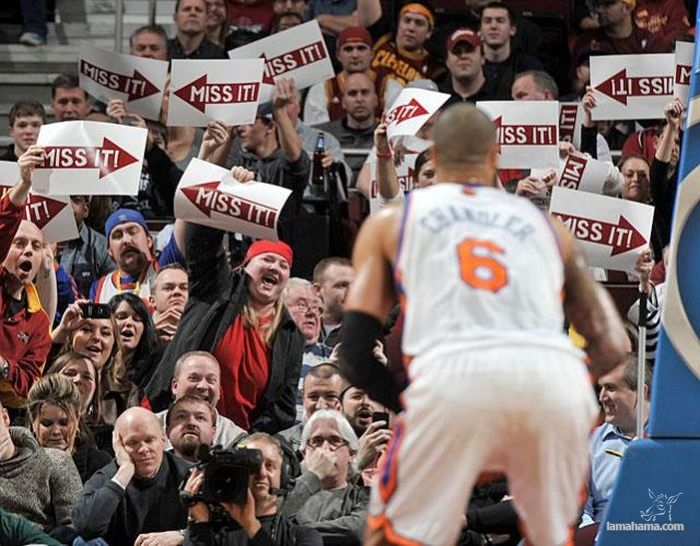 Awesome Basketball Fans - Pictures nr 11