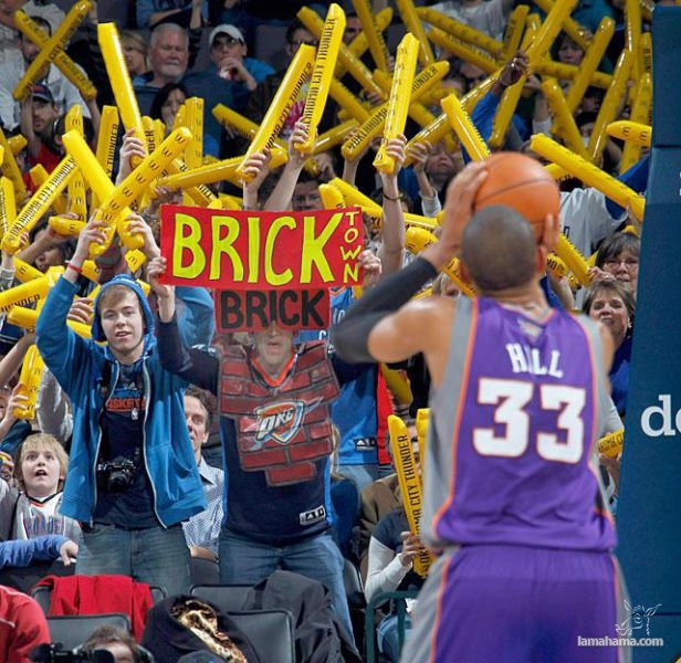 Awesome Basketball Fans - Pictures nr 14