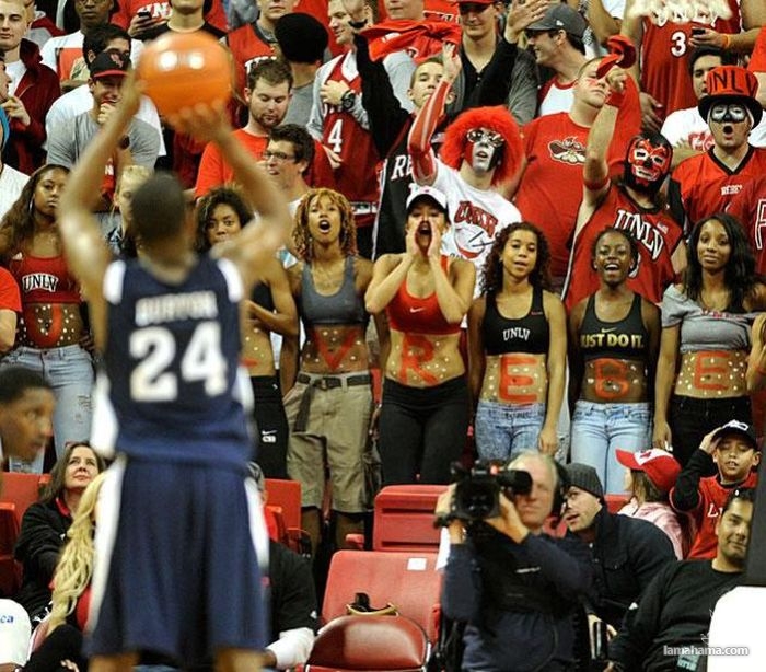 Awesome Basketball Fans - Pictures nr 18