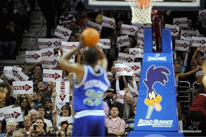 Awesome Basketball Fans - Pictures nr 21