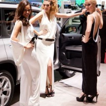 Dziewczyny z targów Genewa Motor Show 2012 — 19