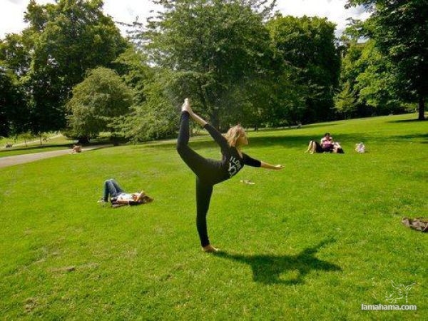 Athletic and stretched girls - Pictures nr 7