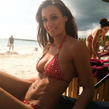 Muscular female bellies — 12