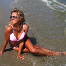 Dziewczyny w bikini — 42