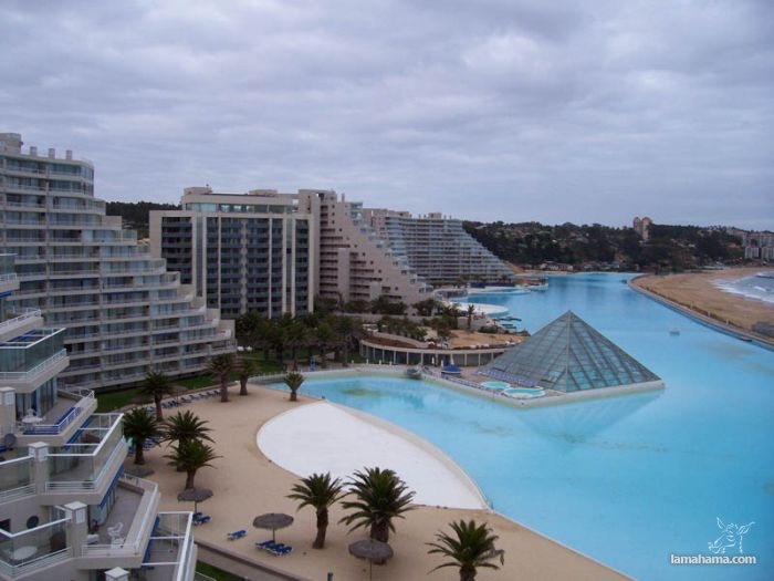The biggest swiming Pool - San Alfonso del Mar Resort - Pictures nr 13