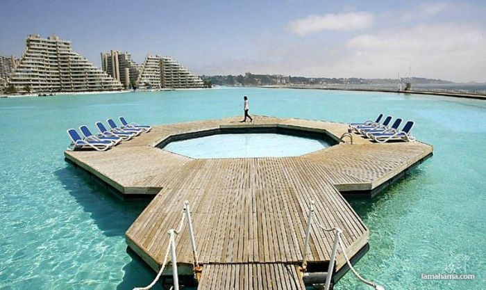 The biggest swiming Pool - San Alfonso del Mar Resort - Pictures nr 17