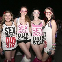 Girls from Electric Daisy Carnival 2012 — 17