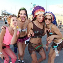 Girls from Electric Daisy Carnival 2012 — 49