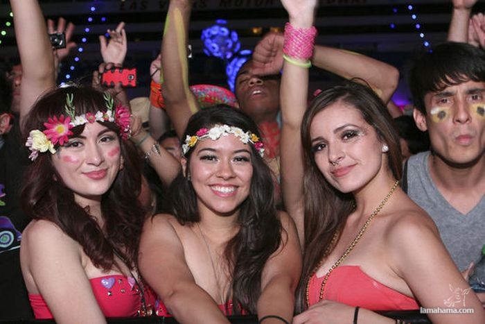Girls from Electric Daisy Carnival 2012 - Pictures nr 14
