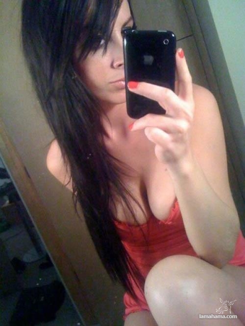 Cute Girls with iPhone - Pictures nr 21