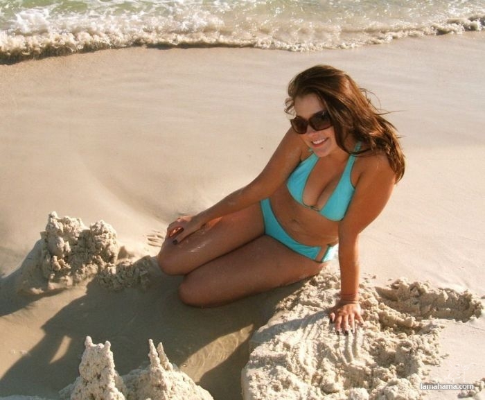 Fotki dziewczyn z wakacji na plaży - Zdjecie nr 46