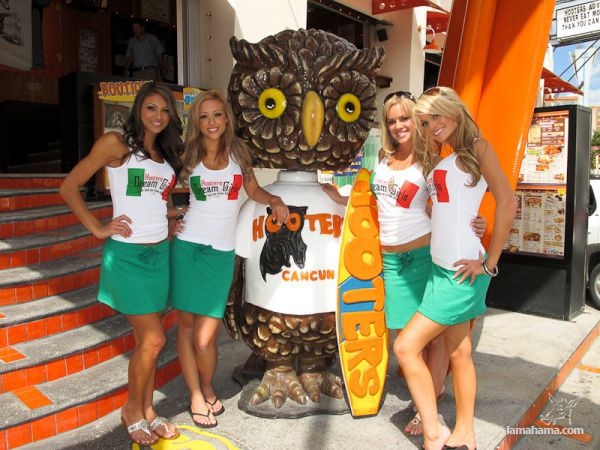 Hooters Dream Girls 2011 - Pictures nr 22