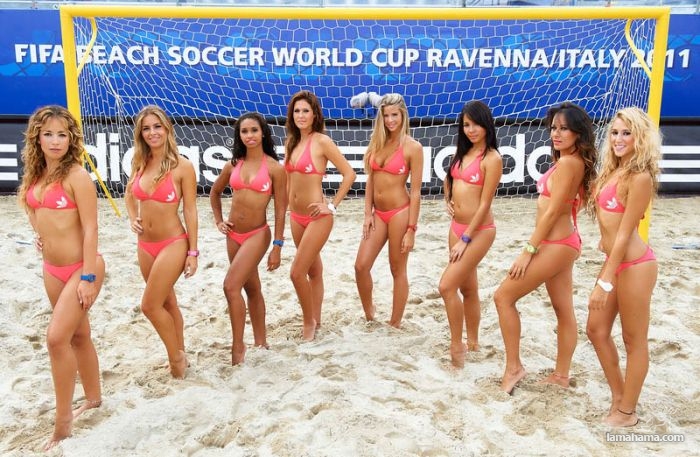 Beach volleyball girls - Pictures nr 4
