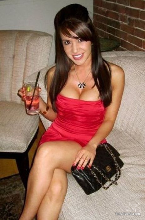 Girls in tight dresses II - Pictures nr 8