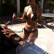 Dziewczyny w bikini — 1