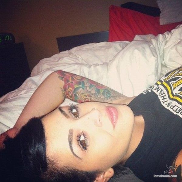 Girls with tattoos - Pictures nr 20