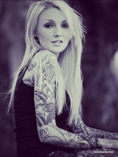 Girls with tattoos - Pictures nr 43