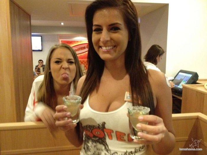 Hooters girls from Budapest - Pictures nr 18