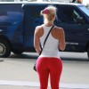 BIg butts in public places - Pictures nr 34